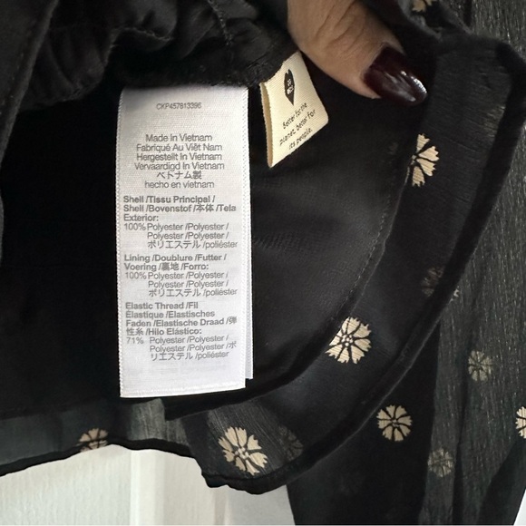 Madewell (Re)sourced‎ Georgette Square-Neck Smock-Waist Top in Bloom Dot Medium - Picture 9 of 9